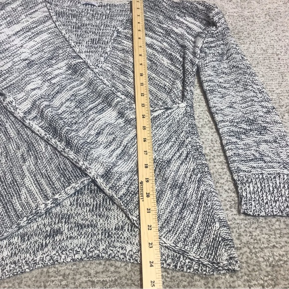 2 for $25 DEX Wrap sweater - Picture 4 of 6
